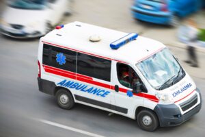 POYNTING-Antennen bieten zuverlässige Konnektivität für Ersthelfer und ermöglichen so nahtlose Kommunikation und kritische IoT-Unterstützung im städtischen Verkehr und in Mobilitätsanwendungen. Bilder dienen ausschließlich der visuellen Darstellung. Diese Bilder dürfen ohne vorherige Genehmigung nicht heruntergeladen, kopiert oder in irgendeiner Form verwendet werden.