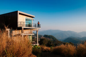 POYNTING antennas provide reliable connectivity for rural houses, ensuring seamless internet access and communication in remote locations. Images are used for visual representation purposes only. These images may not be downloaded, copied, or used in any form without prior permission.