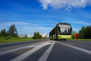 Public transport bus equipped with POYNTING MIMO-8 series 8x8 MIMO 5G and Wi-Fi antenna for fleet connectivity